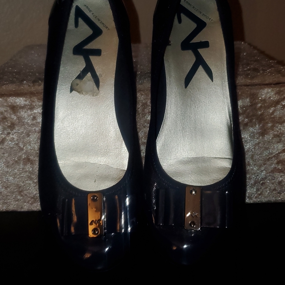 {6M} Anne Klein Sport Navy Bow Ballet Flats